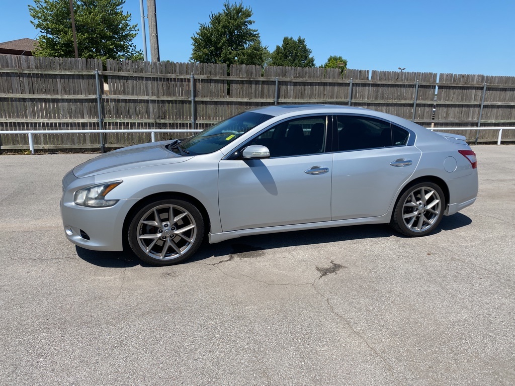 Pre-Owned 2011 Nissan Maxima 3.5 SV FWD 4D Sedan